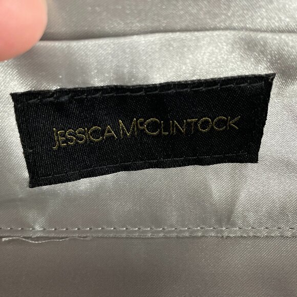 Jessica McClintock Silver Beaded Mesh Frame Evening Bag with Crossbody Chain - Picture 12 of 13